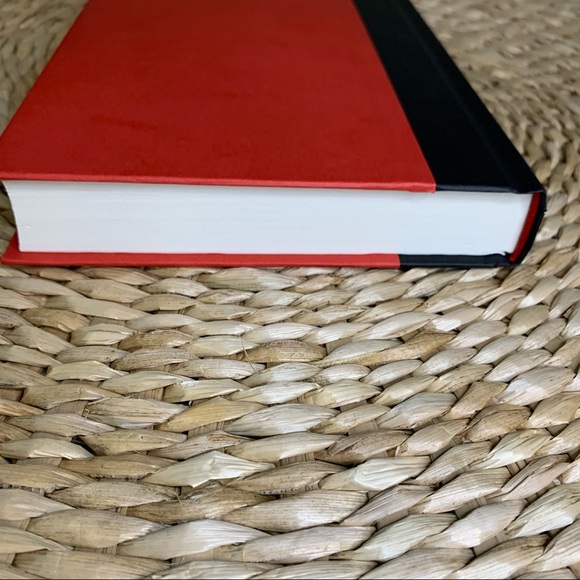 A Safe House - A Novel by Stuart Woods - Picture 4 of 10